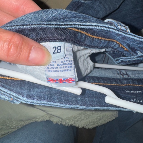 Hudson Jeans Blue Flare leg jeans. Low rise. Size 28 x 30” long. - Picture 3 of 7